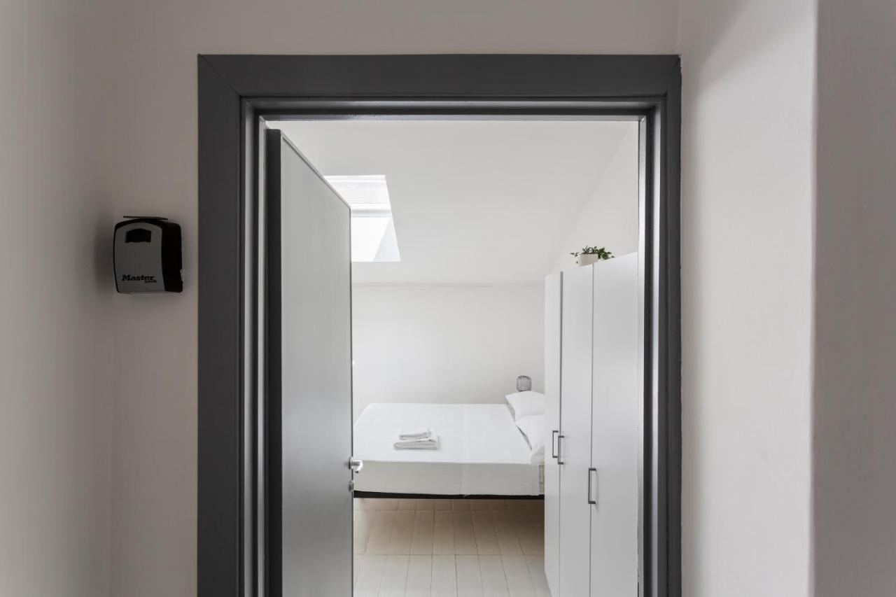 Studio Apt - Duomo 6 Apartment Milan Luaran gambar